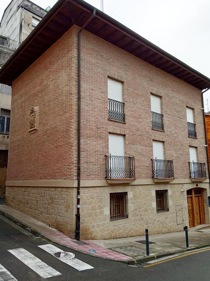 Atico Luminoso En Pleno Centro De Haro Apartment Luaran gambar